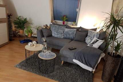 Charmante, helle 3 - Zimmer DG - Wohnung mit EBK in Stuttgart - Zuffenhausen