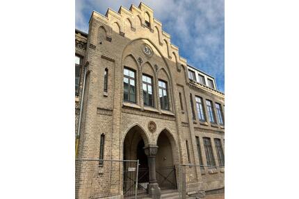 Tolle modernisierte 4-Zimmer-Wohnung mit Einbauküche in Flensburg