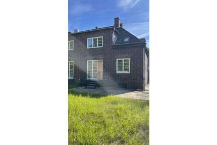 Wohnung zum Mieten in Wedel 1.320,00 € 82 m²