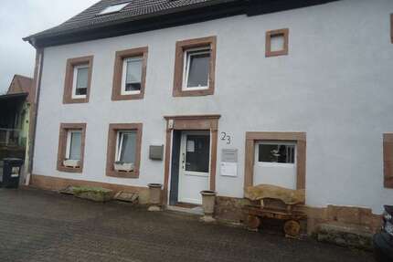 Haus zum Kaufen in Ottweiler 240.000,00 € 260 m²