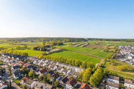 FAMILIENGLÜCK IN RÖDERMARK - Charmante Doppelhaushälfte mit eigenem Garten
