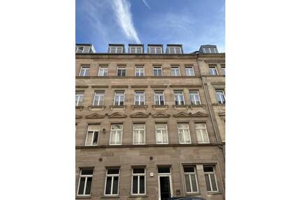 HELLE ZWEIZIMMER DG-WOHNUNG - BALKON - PARKETT - EINBAUKÜCHE - ERBBAURECHT - VERMIETET - Fürth Innenstadt