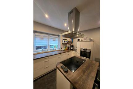 Einfamilienhaus mit Einliegerwohnung zu verkaufen - Brunsbüttel