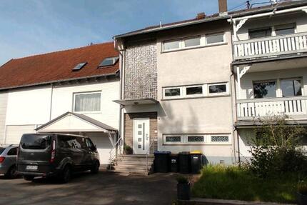 Provisionsfrei! Großes Haus mit 2 Einheiten & Einliegerwohnung - Alsfeld