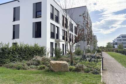 Haus zum Mieten in Düsseldorf 2.900,00 € 119.6 m²