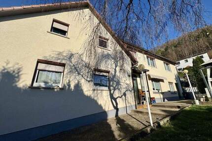 Charmante Doppelhaushälfte in ruhiger Lage mit großem Garten und Terrasse - Geislingen an der Steige