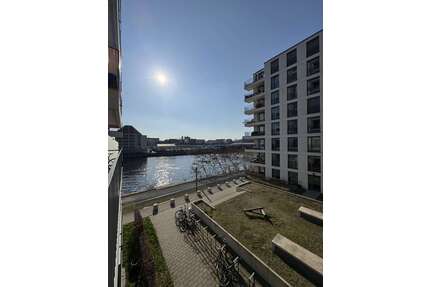 Wohnung zum Mieten in Berlin 1.472,00 € 63.98 m²