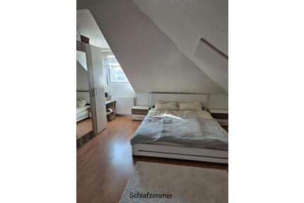 2-Zimmer Dachgeschosswohnung (50 m²) – ab 01.06.2026 frei - Krefeld Dießem