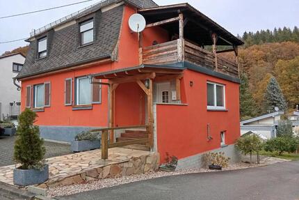 Einfamilienhaus 132qm freistehend auf zwei Etagen renoviert !!! - Niederwörresbach