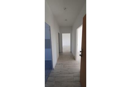 3 Raumwohnung mit Balkon - 310,00&nbsp;EUR Kaltmiete, ca.&nbsp; 60,70&nbsp;m&sup2; in Seehausen (Altmark) (PLZ: 39615)