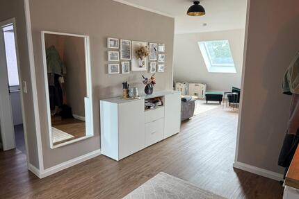 Provisionsfrei: Dachgeschosswohnung, Ausbaureserve, Barrierefrei - Hagenburg