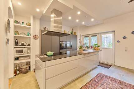 Wohnung zum Kaufen in Heidelberg 1.050.000,00 € 182 m²