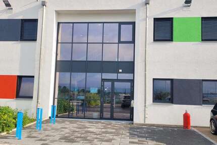 Büro in Mering 780,00 € 48 m² - 780,00&nbsp;EUR Kaltmiete, ca.&nbsp; 48,00&nbsp;m&sup2; in Mering (PLZ: 86415)