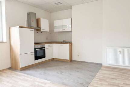 Wohnung zum Kaufen in Klingenthal 48.000,00 € 51.78 m²