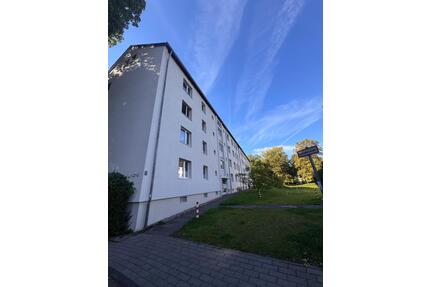 Sanierungsobjekt mit neuen Fenstern in Köln-Lindenthal-94 qm