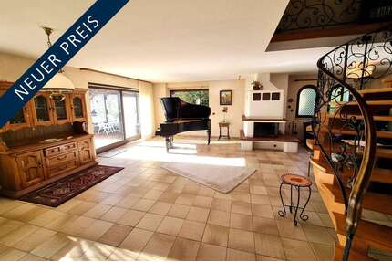 Haus zum Kaufen in Altdorf Weinhof 599.000,00 € 213 m² - Altdorf / Weinhof