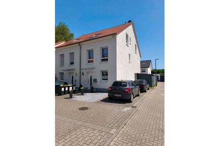 Moderne DHH BJ.2017 | 141 m2 | 2 Stellplätze | Sackgassenlage - Dortmund Grevel
