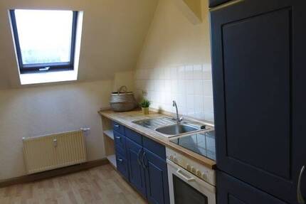 Schöne 2-Zimmerwohnung mit EBK im Dachgeschoss - Chemnitz Yorckgebiet