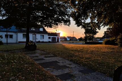 Einfamilienhaus in ruhiger Lage, teilsaniert, mit Terasse - Brilon