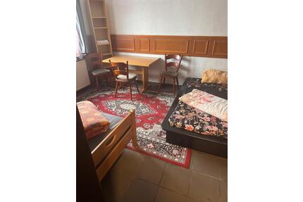 Monteur Zimmer, Übernachtung, Günstig - Staufenberg