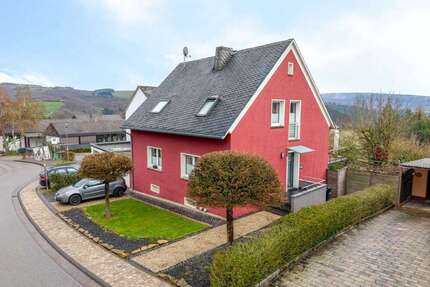 Haus zum Kaufen in Gusterath 549.000,00 € 181.31 m²