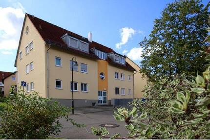 Wohnung mit Balkon, TG-SP in ReinsdorfVielau !