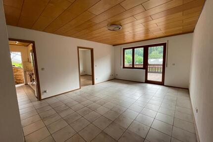 Mietwohnung in Calmbach - 350,00&nbsp;EUR Kaltmiete, ca.&nbsp; 46,00&nbsp;m&sup2; in Bad Wildbad (PLZ: 75323)