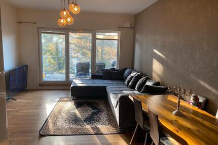 Moderne 3-ZI Wohnung 95m2 mit Balkon Aufzug und TG Stellplatz - Hamburg Wandsbek