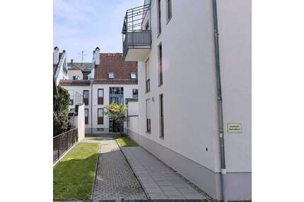 Wohnung zum Kaufen in Augsburg 210.000,00 € 45 m²
