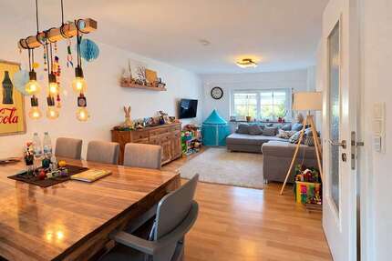 Haus zum Kaufen in Weisel 160.000,00 € 159.93 m²