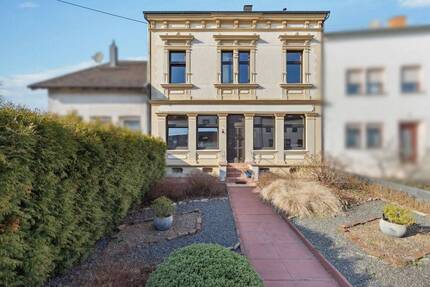 Ein Zuhause für Generationenwohnen - Stilvolle Architektur trifft auf Raumvielfalt - Saarlouis Fraulautern