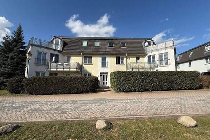 AB SOFORT - Renovierte 2-Zimmer-Wohnung mit modernem Tageslichtbad und Balkon - Blumberg