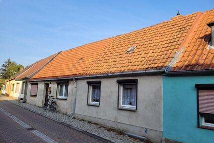Charmantes Einfamilienhaus mit viel Gestaltungspotenzial & Garten - Arneburg