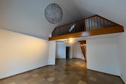 4 Zimmer Wohnung zu vermieten - 1.400,00&nbsp;EUR Kaltmiete, ca.&nbsp; 141,00&nbsp;m&sup2; in Moers (PLZ: 47447) Schwafheim