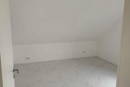 Schöne neu renovierte Wohnung in OB-Holten miFußbodenheizung - Mülheim an der Ruhr Rechtsruhr-Nord