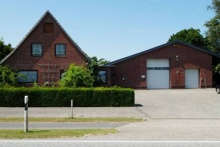 *** Seltene Gelegenheit - Geräumiges Wohnhaus mit multifunktionaler Lagerhalle, auf großem Grundstück, in strategisch guter Lage *** - Blomesche Wildnis