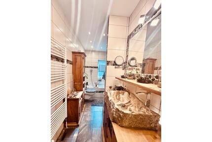 Schöne große Wohnung auf zwei Ebenen zu vermieten - Duisburg Walsum