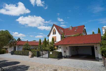 Haus zum Kaufen in Jerichow 650.000,00 € 378.78 m²