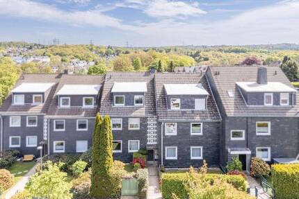 Hochwertig sanierte Eigentumswohnung mit großem Balkon und traumhaftem Fernblick - Wuppertal Ronsdorf