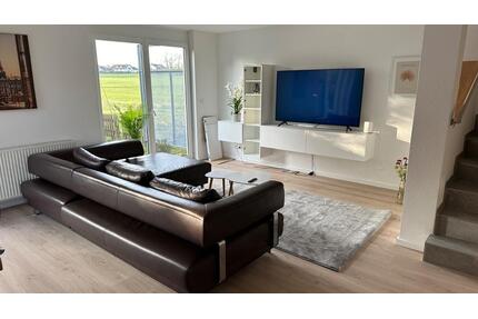 Traumhaus mit viel Platz, herrlichem Blick & ruhiger Lage - Täferrot