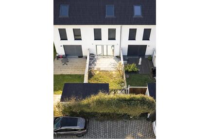 Hell und Modern! Reihenhaus in herrlicher Lage! - Seevetal Hagolt