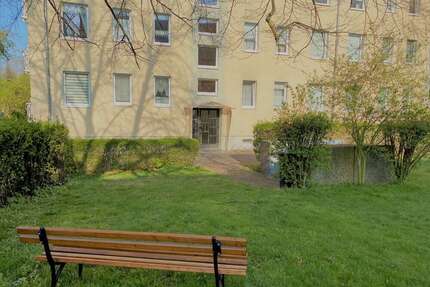Wohnung zum Mieten in Wurzen 375,00 € 60.45 m²