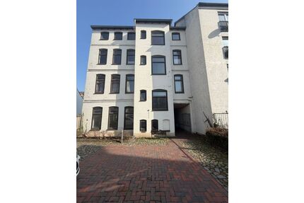 Stilvolle 2-Zimmer-Altbauwohnung - zentrumsnah! - Flensburg Altstadt/Zentrum