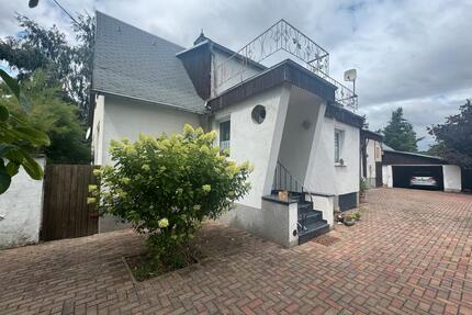 Großes Einfamilienhaus mit 2.600 m² Grundstück - Südliches Anhalt