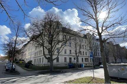 Wohnung zum Kaufen in Chemnitz 51.000,00 € 50.18 m²