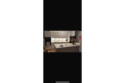 Neubau 4-Raum Wohnung mit Traumküche - München Aubing-Lochhausen-Langwied