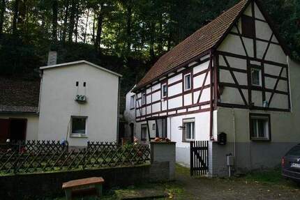 *Neuhirschstein - ruhig gelegenes EFH mit Elbblick*