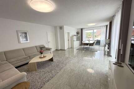 Haus zum Mieten in Melsungen 1.950,00 € 211 m²