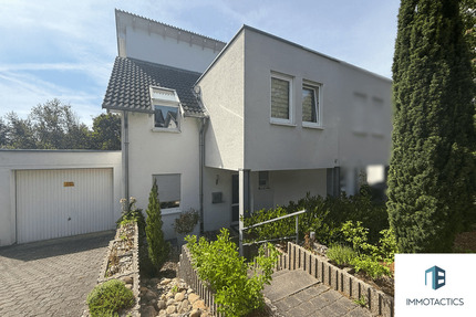 Großzügige Doppelhaushälfte mit Split-Level-Charme in Bad Sobernheim