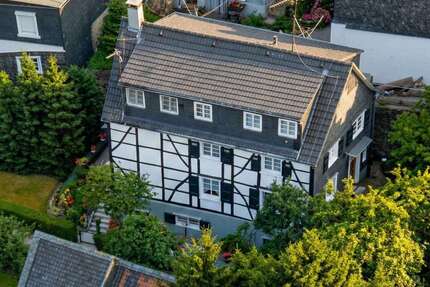 Haus zum Kaufen in Remscheid 199.000,00 € 174.55 m²